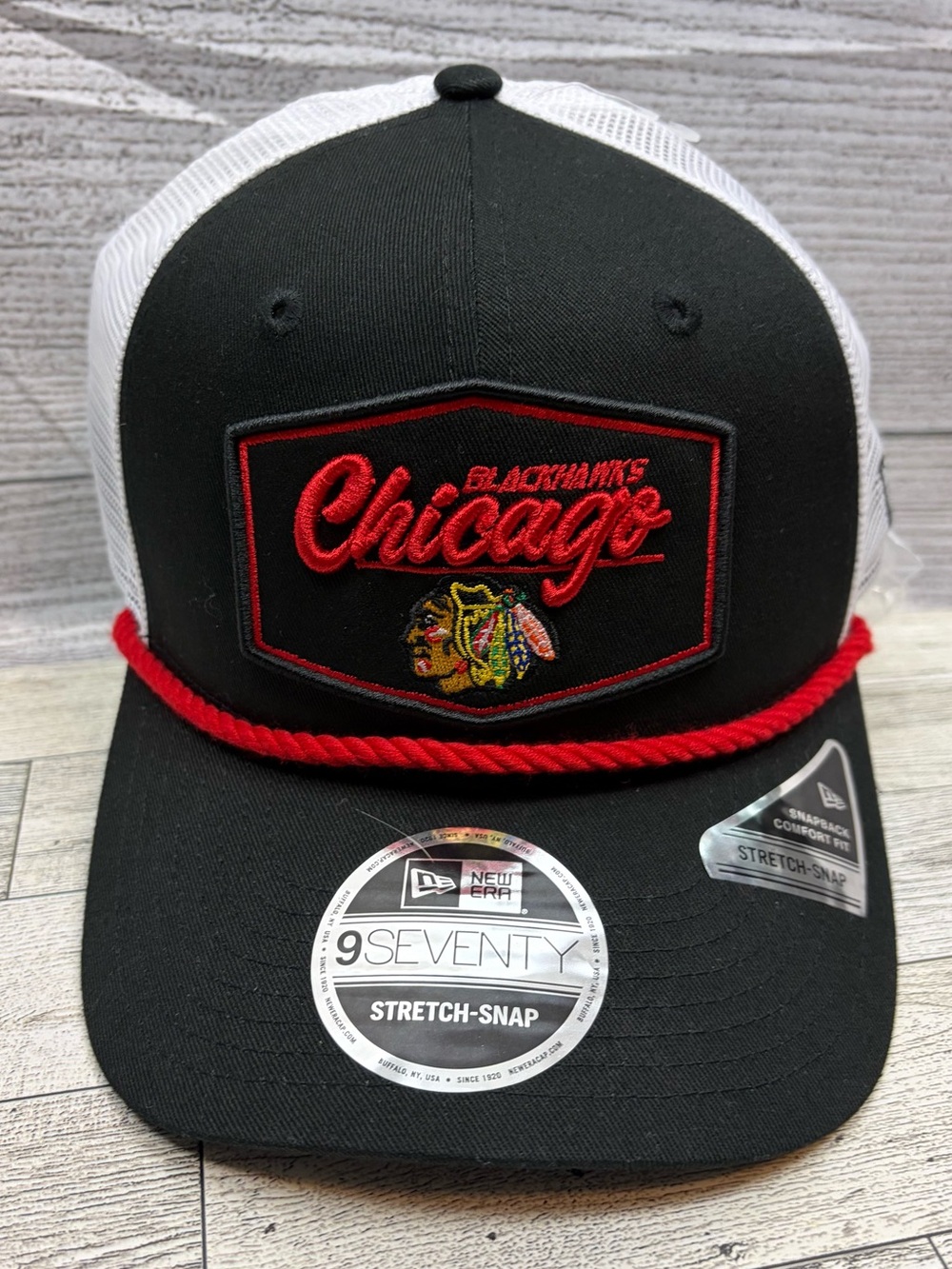 NHL Chicago Blackhawks New Era 9SEVENTY Black Rope Trucker SnapBack Hat